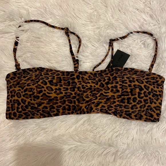 Kendall & Kylie Other - SOLD Kendall & Kylie leopard bikini top